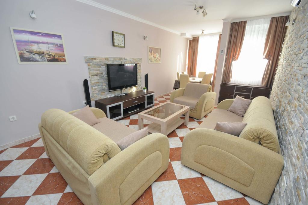 D&D Apartment 1 Budva Luaran gambar